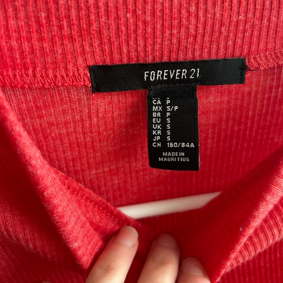 Very comfortable, high neck tank top from Forever21 - Picture 3 of 5